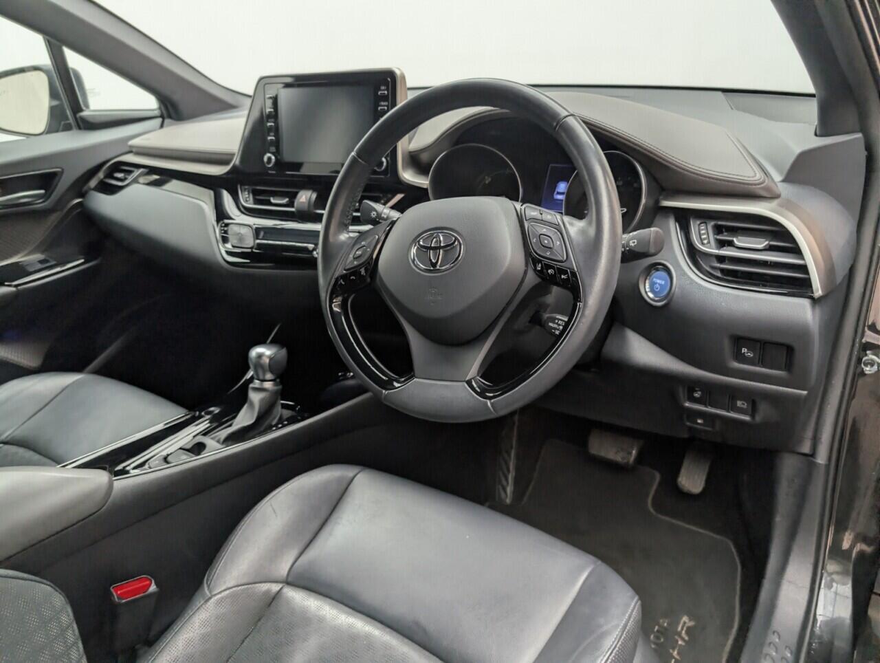 Used Toyota C-HR 2020 for sale - 76633628: Photo 11