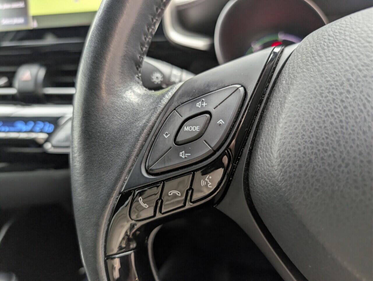 Used Toyota C-HR 2020 for sale - 76633628: Photo 19