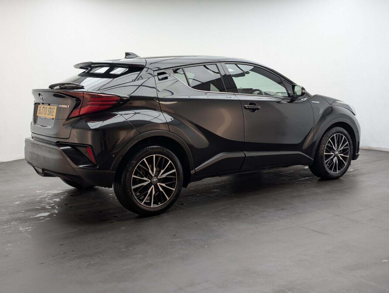Used Toyota C-HR 2020 for sale - 76633628: Photo 8
