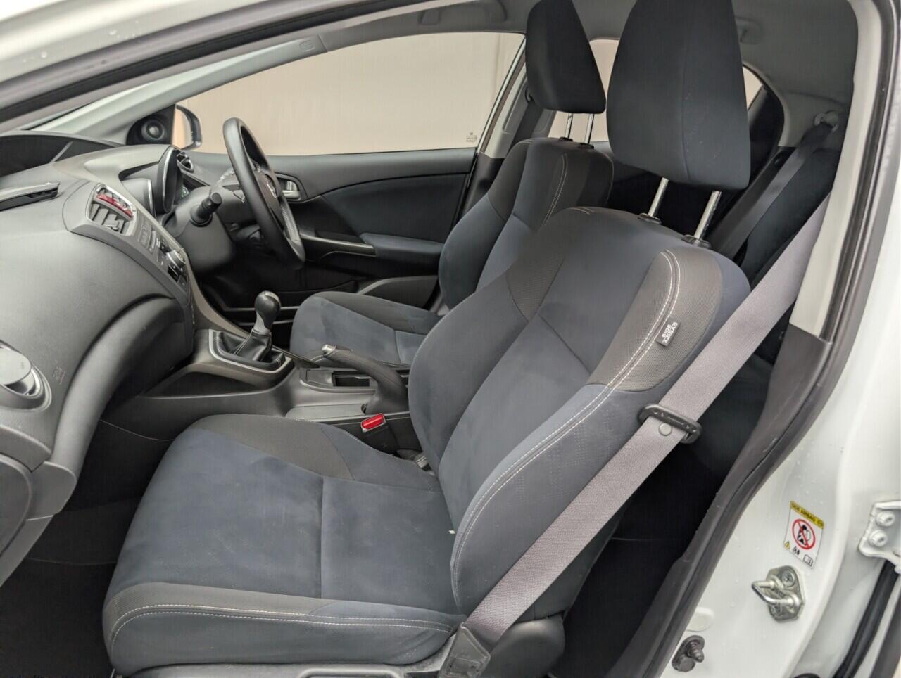 Used Honda Civic 2015 for sale - 76727155: Photo 27