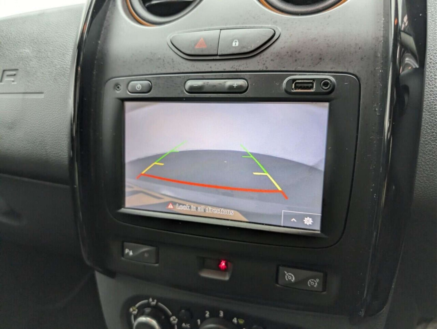 Used Dacia Duster 2017 for sale - 77713334: Photo 16