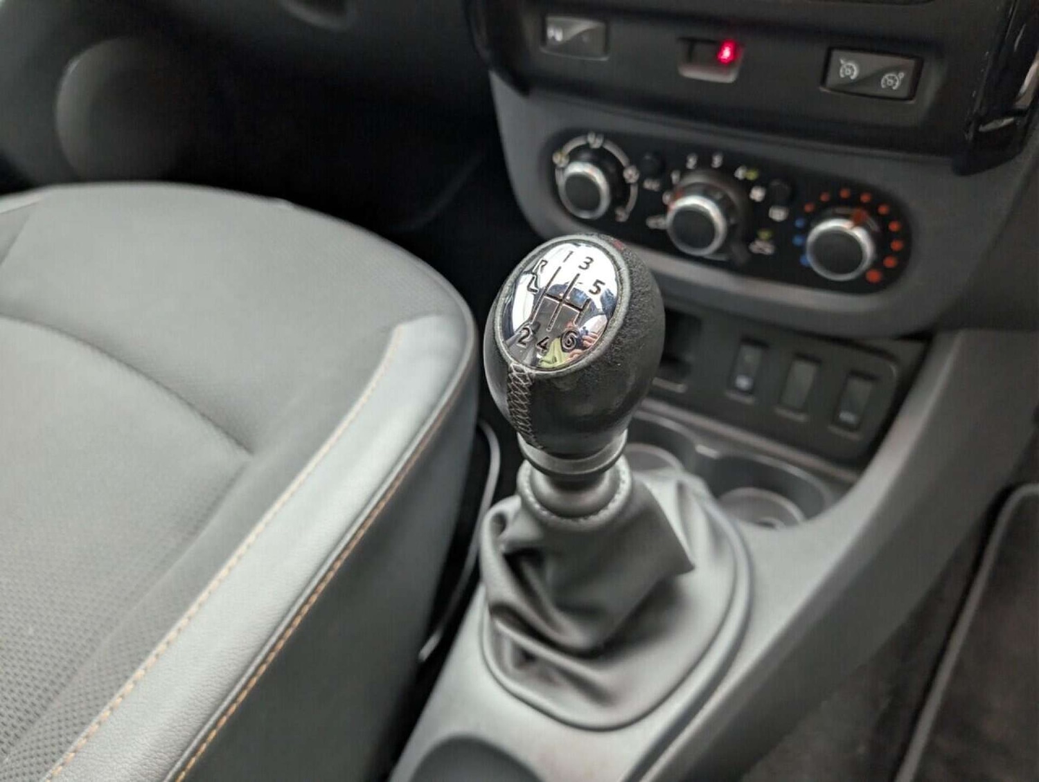 Used Dacia Duster 2017 for sale - 77713334: Photo 18