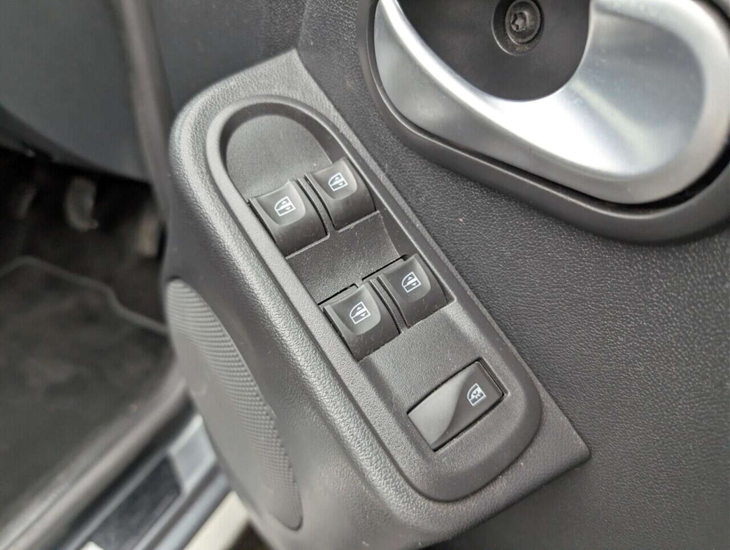 Used Dacia Duster 2017 for sale - 77713334: Photo 23