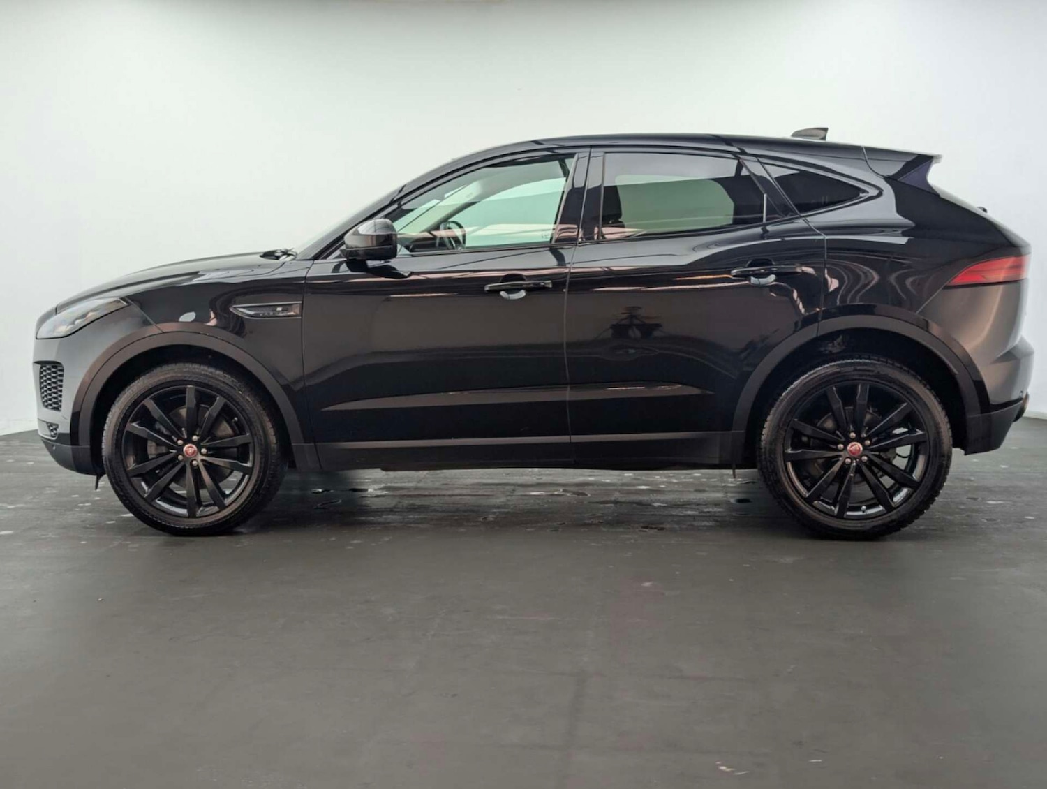 Used Jaguar E-Pace 2020 for sale - 77803664: Photo 5