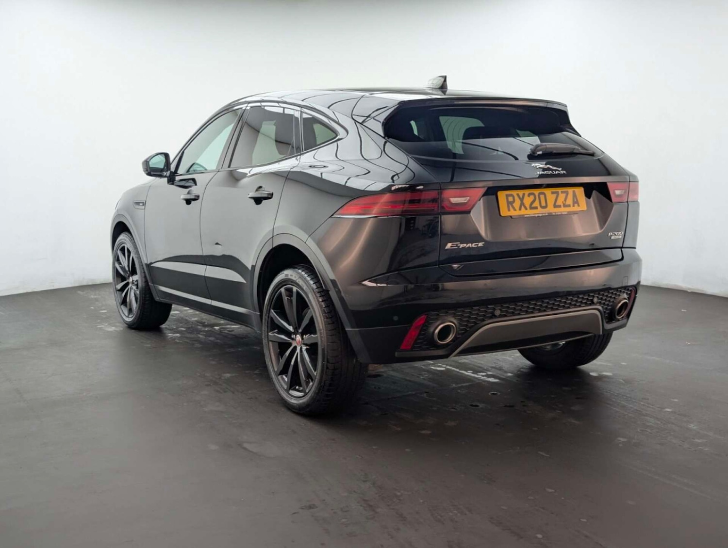 Used Jaguar E-Pace 2020 for sale - 77803664: Photo 6
