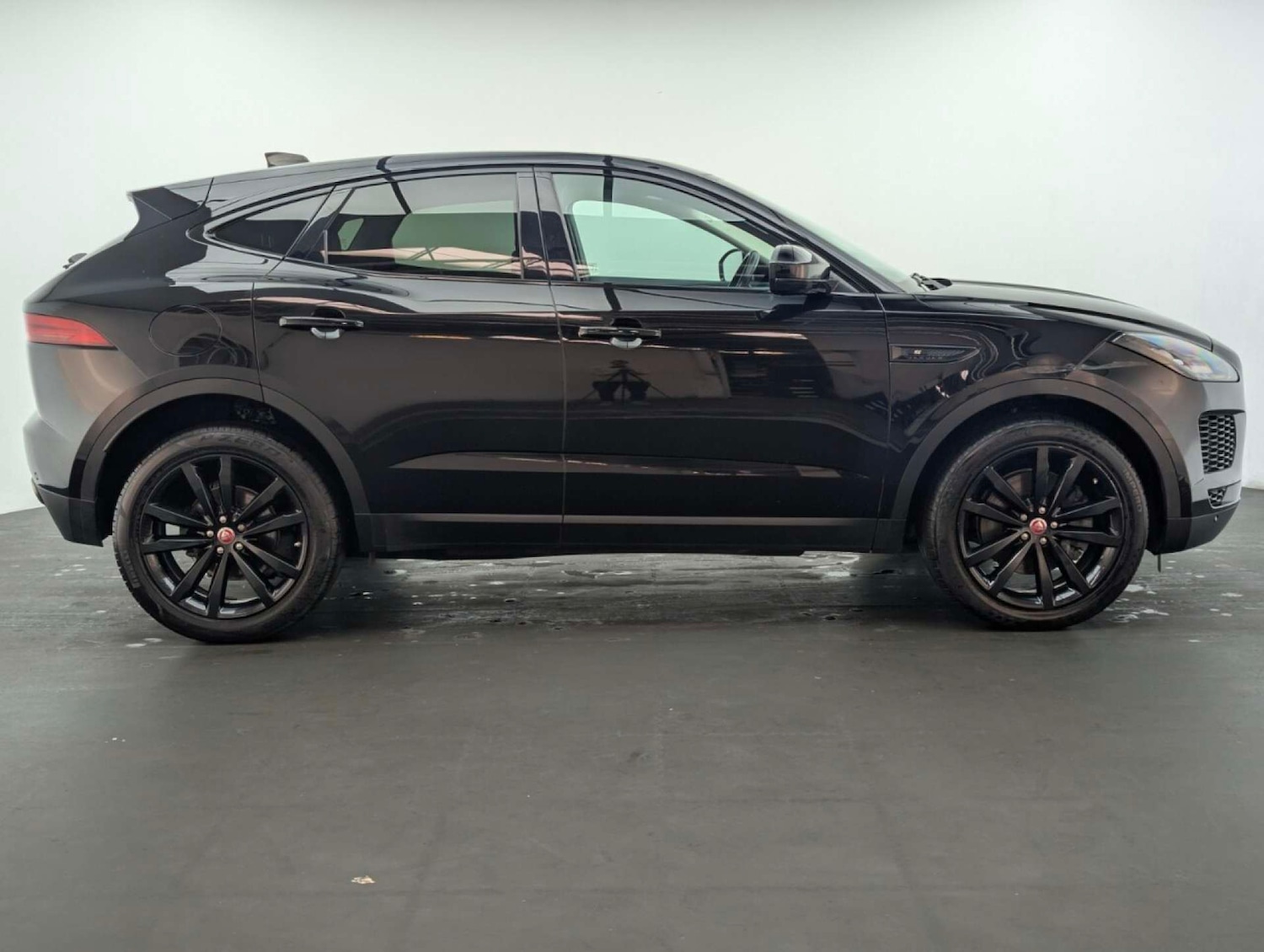 Used Jaguar E-Pace 2020 for sale - 77803664: Photo 9