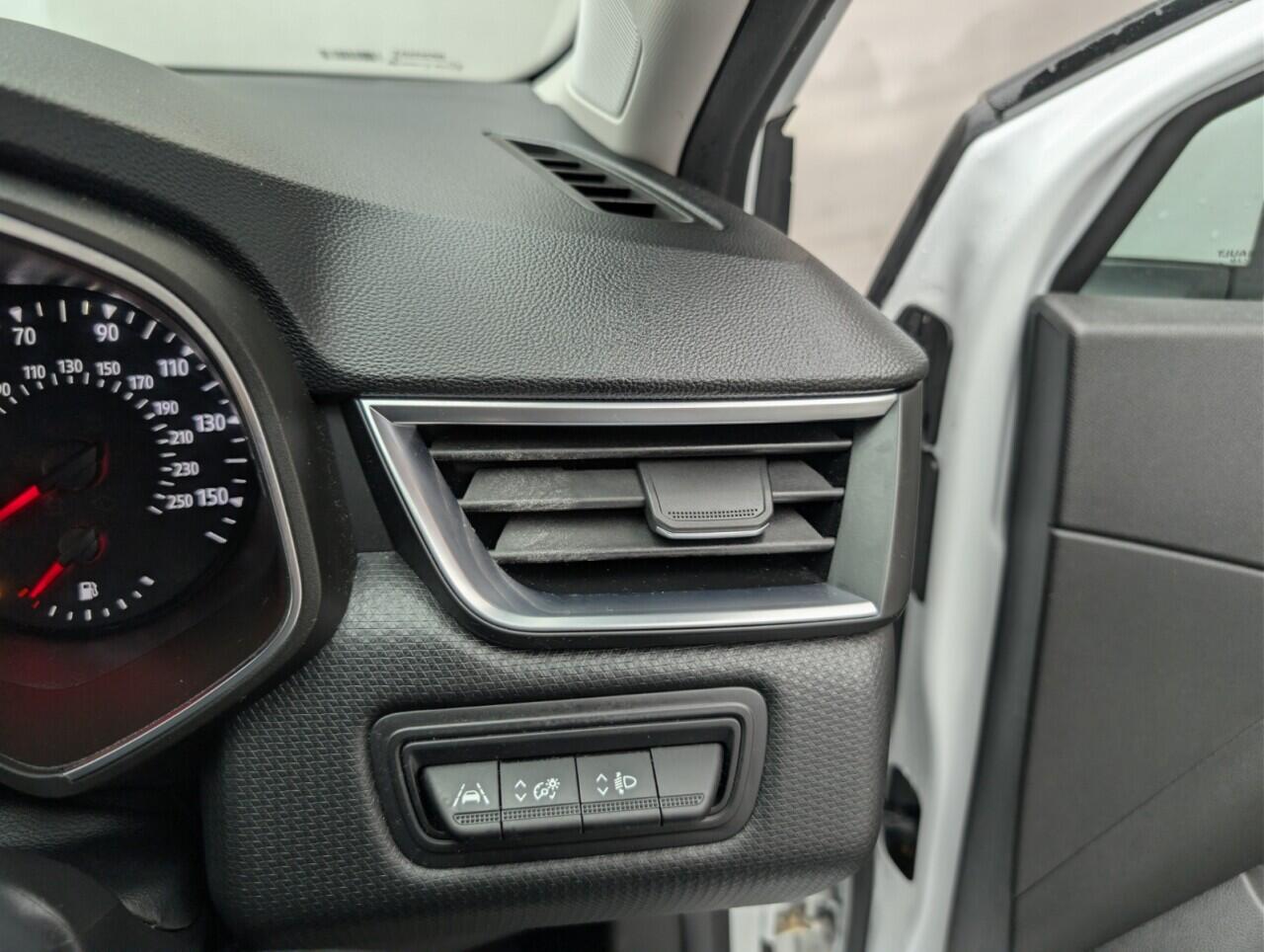 Used Renault Clio 2020 for sale - 77710549: Photo 20