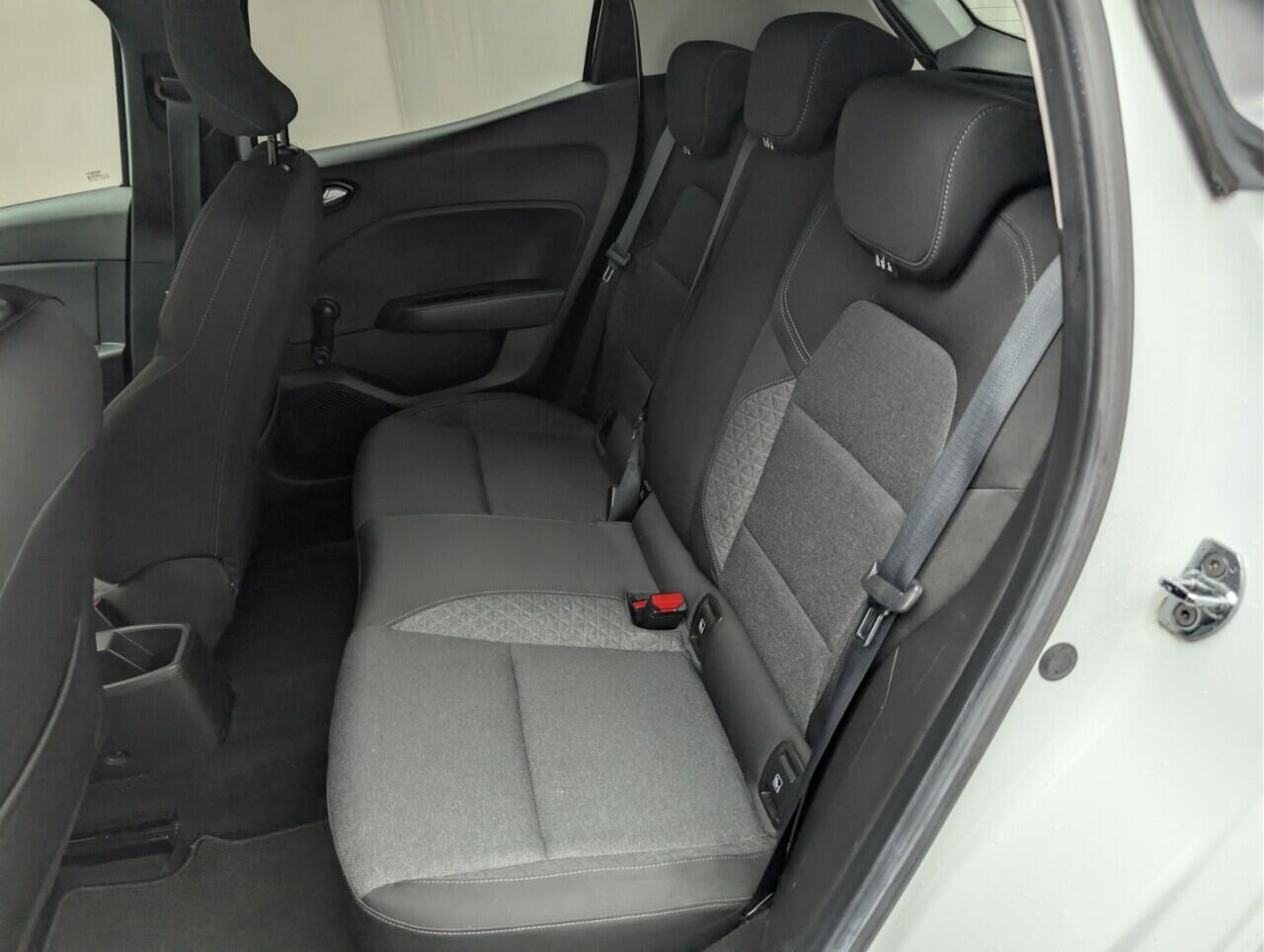 Used Renault Clio 2020 for sale - 77710549: Photo 26