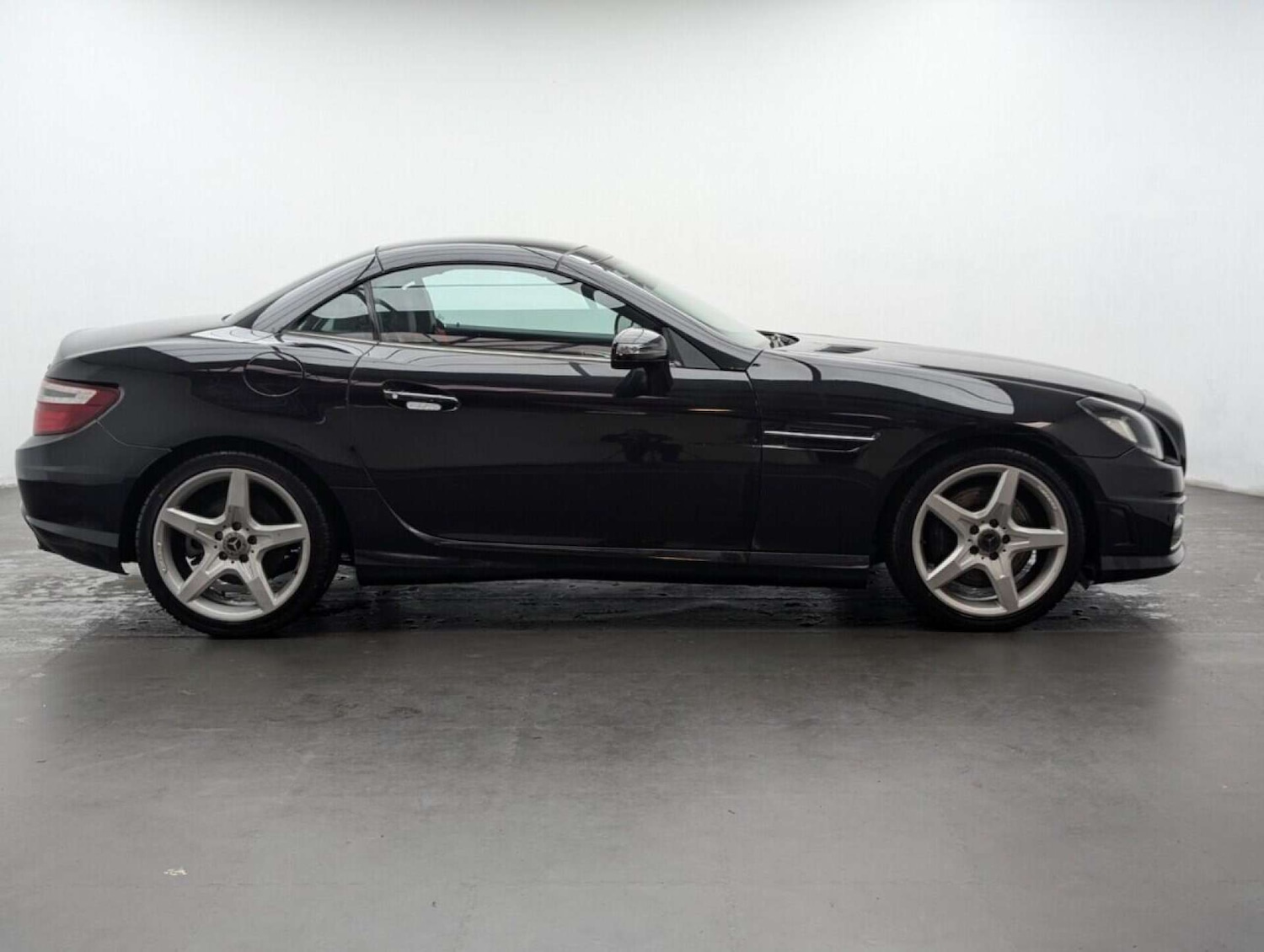 Used Mercedes-Benz SLK 2014 for sale - 77714444: Photo 9