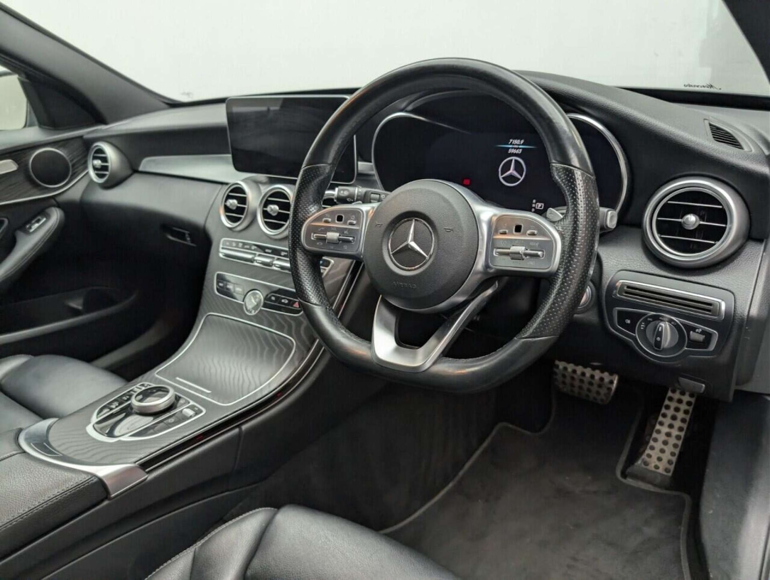 Used Mercedes-Benz C Class 2020 for sale - 77714388: Photo 11