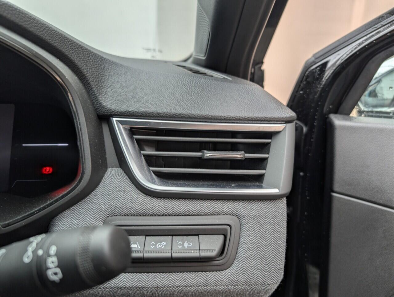 Used Renault Clio 2024 for sale - 76659288: Photo 21