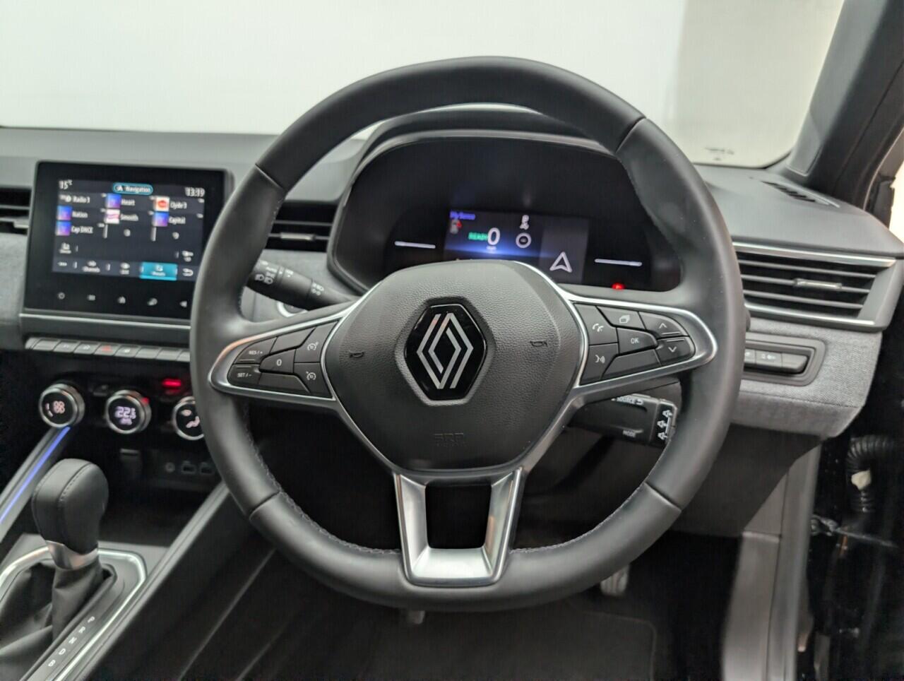 Used Renault Clio 2024 for sale - 76659288: Photo 23