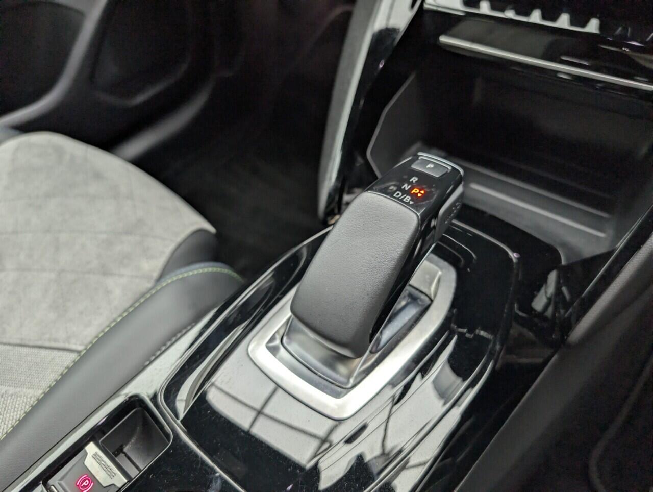 Used Peugeot E-208 2021 for sale - 76953009: Photo 16