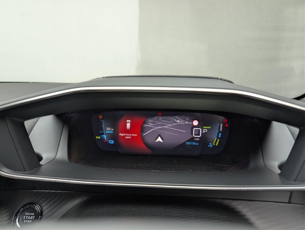 Used Peugeot E-208 2021 for sale - 76953009: Photo 17