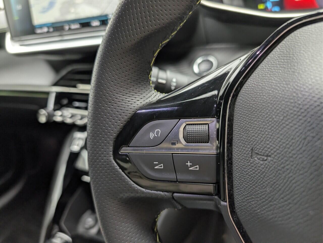 Used Peugeot E-208 2021 for sale - 76953009: Photo 18