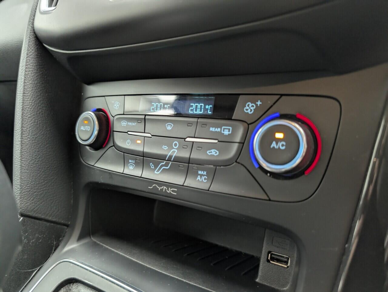 Used Ford Focus 2015 for sale - 76422541: Photo 16