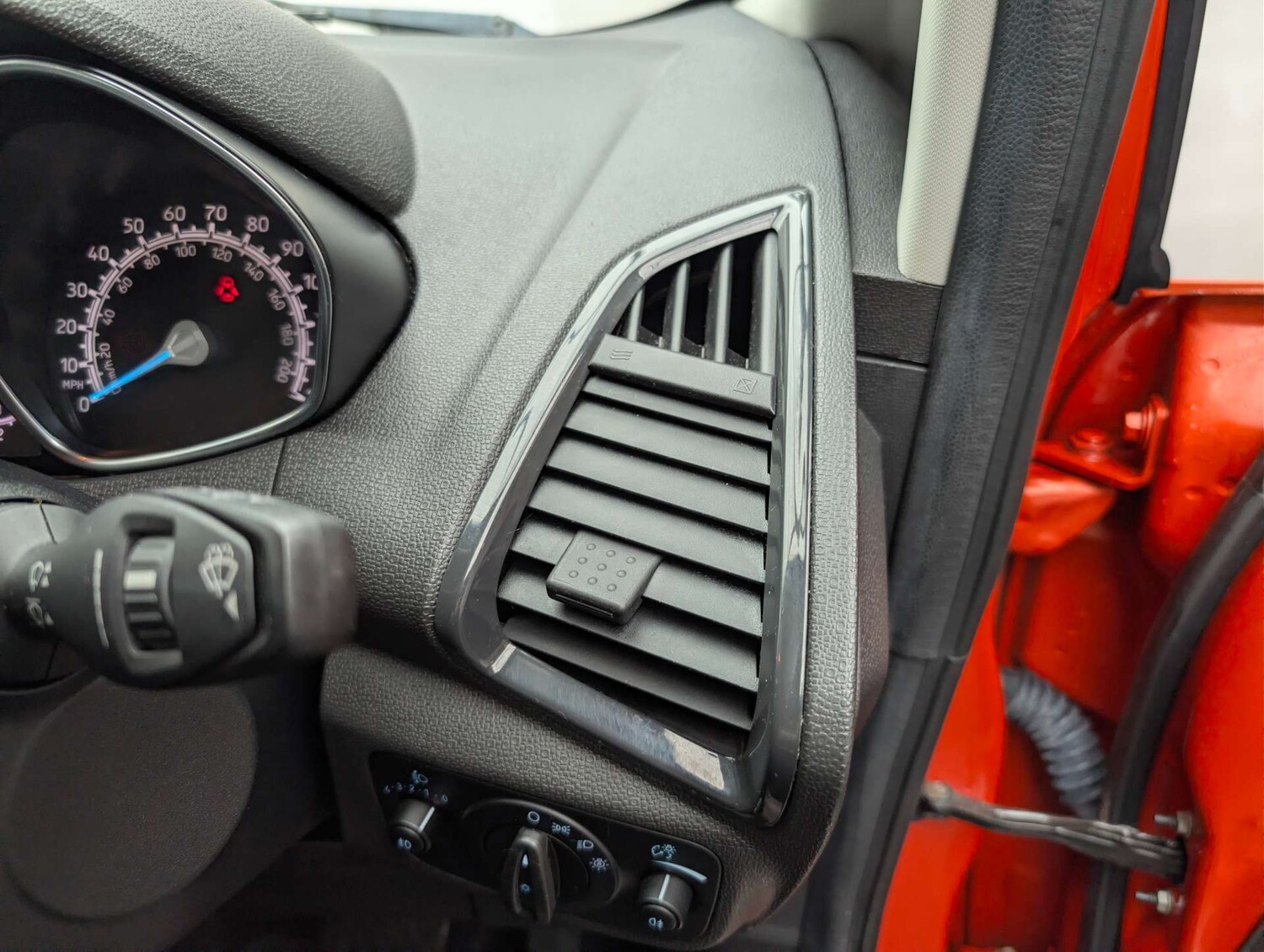 Used Ford Ecosport 2017 for sale - 77891354: Photo 31