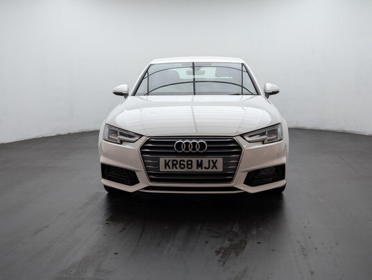 Used Audi A4 2018 for sale - 76645836: Photo 3