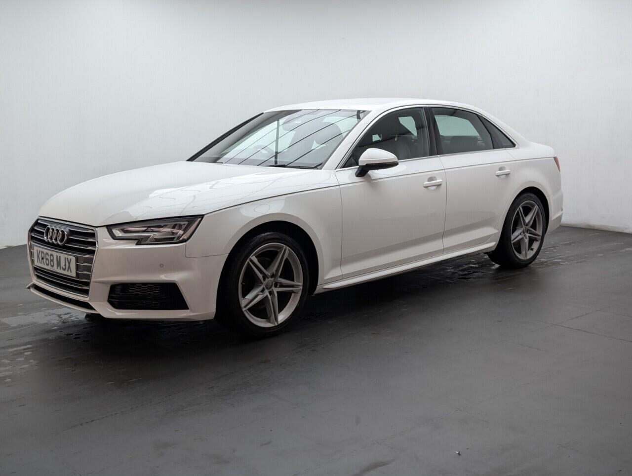 Used Audi A4 2018 for sale - 76645836: Photo 4