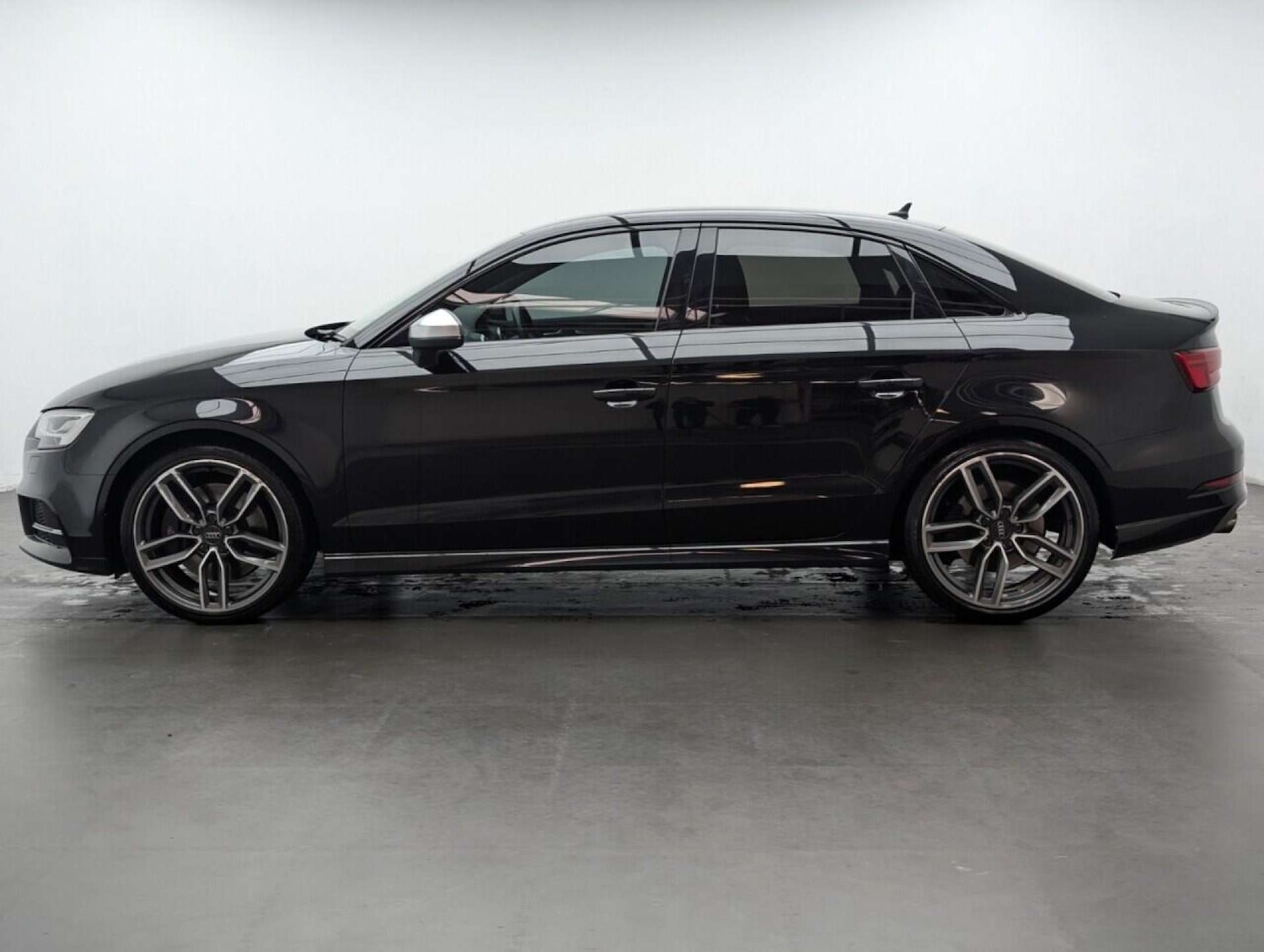 Used Audi S3 2016 for sale - 77714846: Photo 5