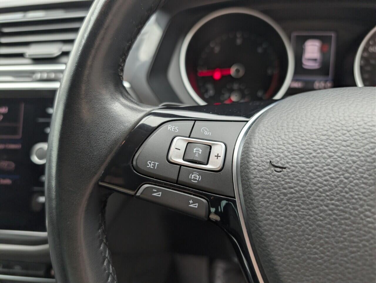 Used Volkswagen Tiguan 2019 for sale - 76425578: Photo 30