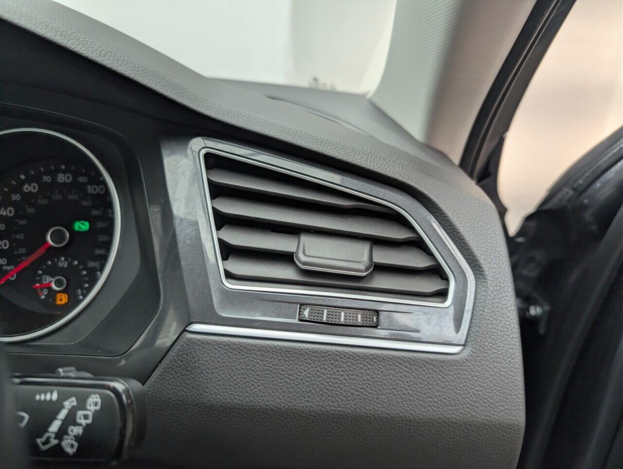 Used Volkswagen Tiguan 2019 for sale - 76425578: Photo 32