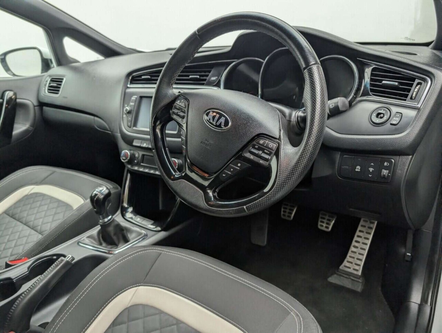 Used Kia Ceed 2017 for sale - 77714862: Photo 11