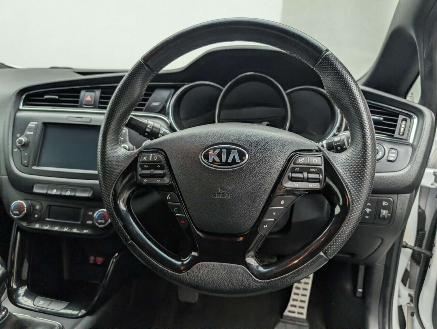 Used Kia Ceed 2017 for sale - 77714862: Photo 21