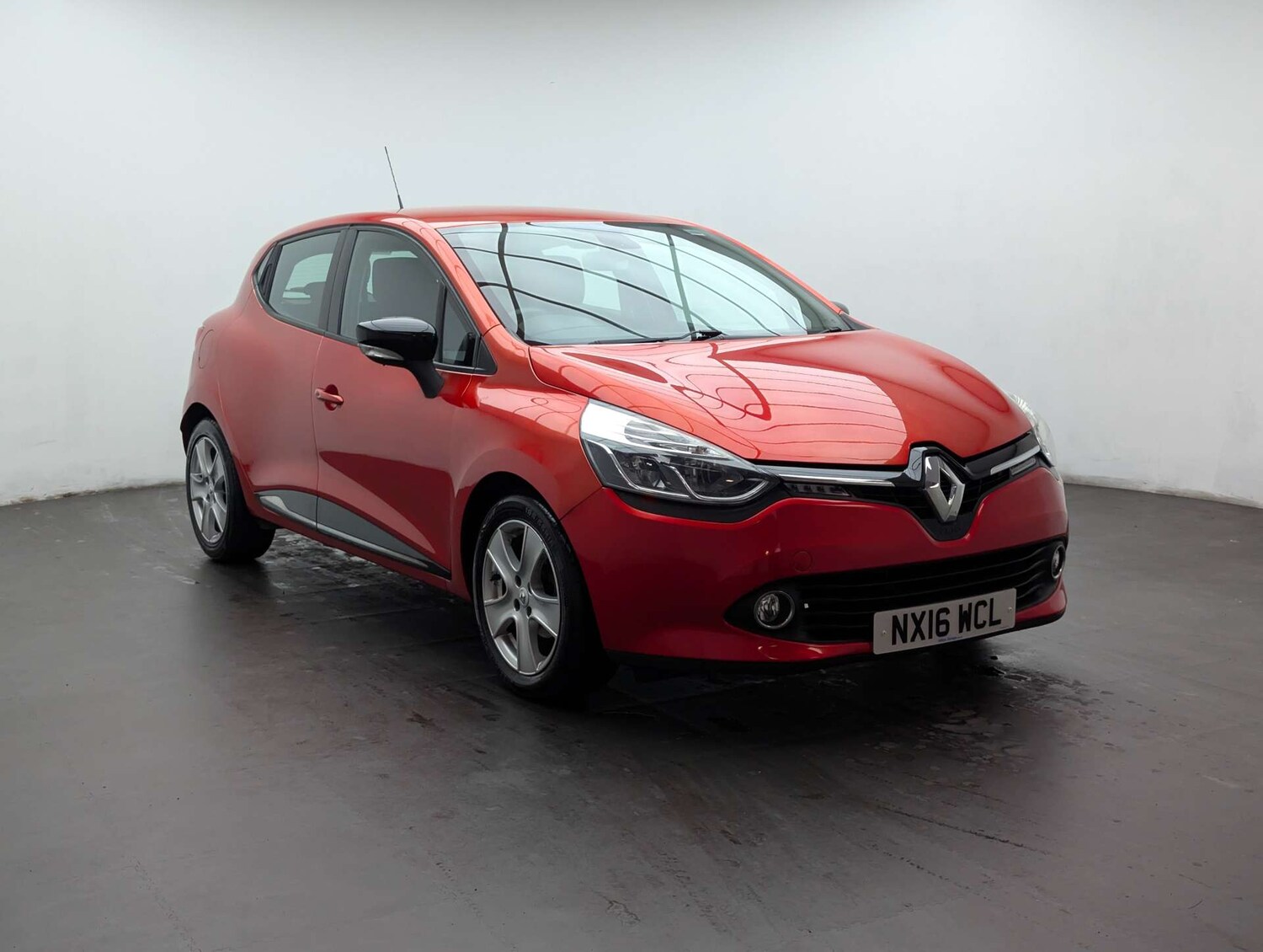 Used Renault Clio 2016 for sale - 77937307: Photo 11