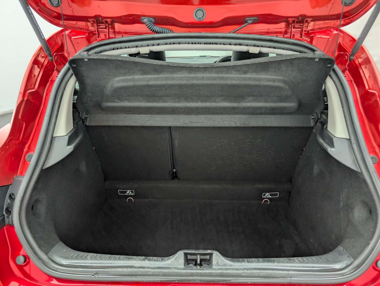 Used Renault Clio 2016 for sale - 77937307: Photo 30