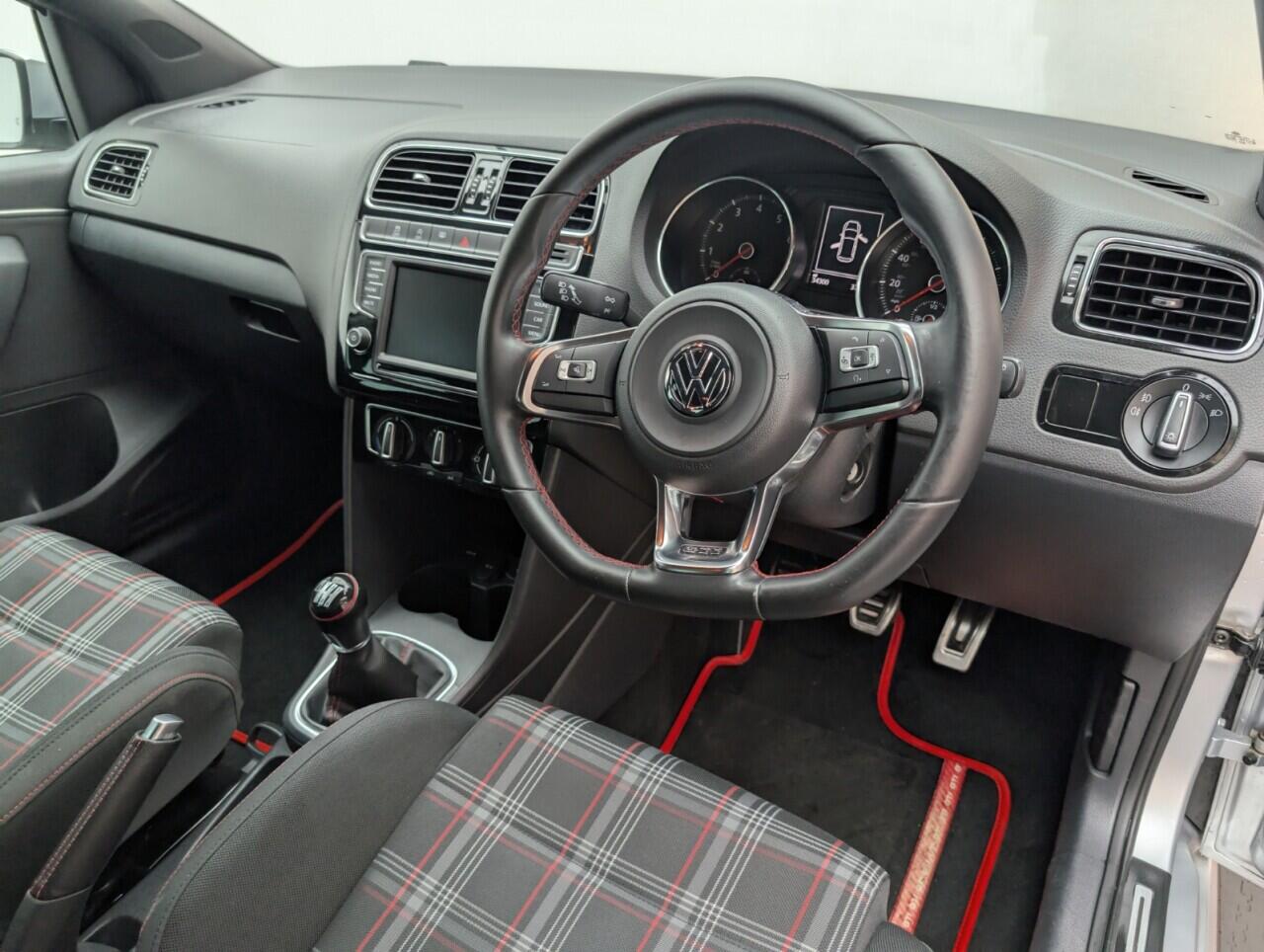 Used Volkswagen Polo 2016 for sale - 76425024: Photo 11