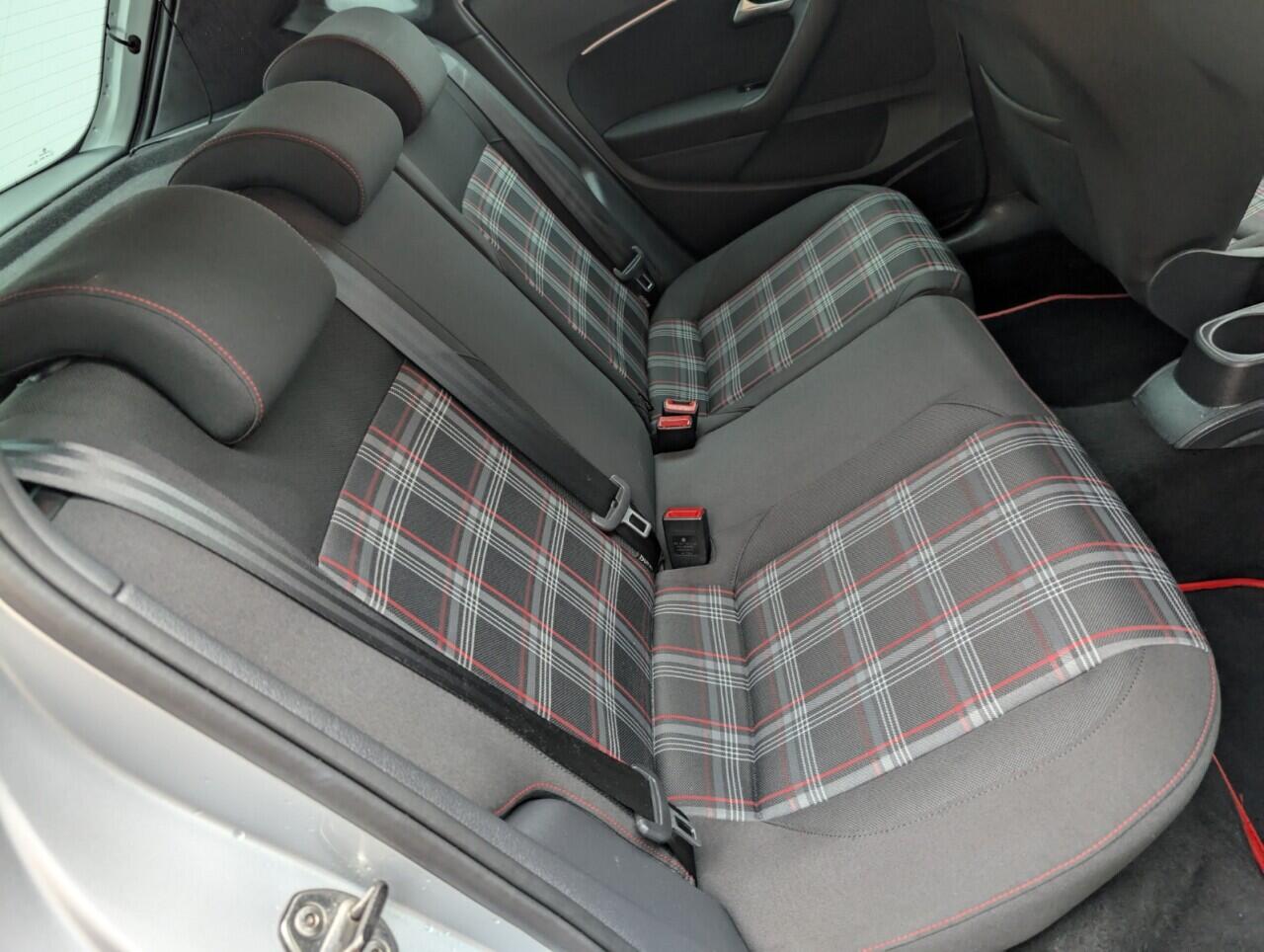 Used Volkswagen Polo 2016 for sale - 76425024: Photo 24