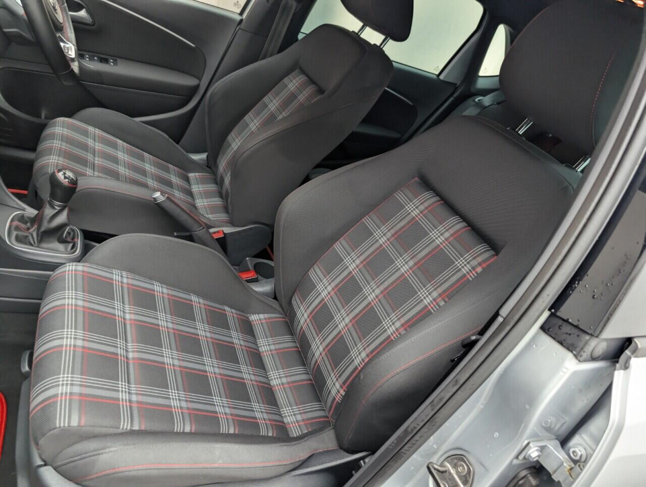 Used Volkswagen Polo 2016 for sale - 76425024: Photo 27