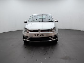 Used Volkswagen Polo 2016 for sale - 76425024: Photo