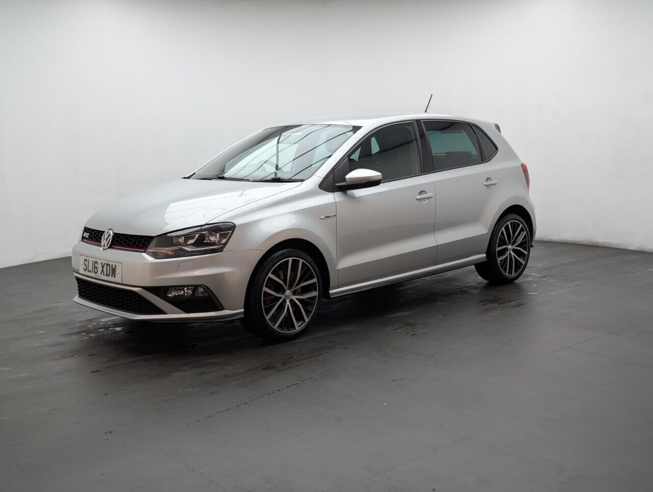 Used Volkswagen Polo 2016 for sale - 76425024: Photo 4