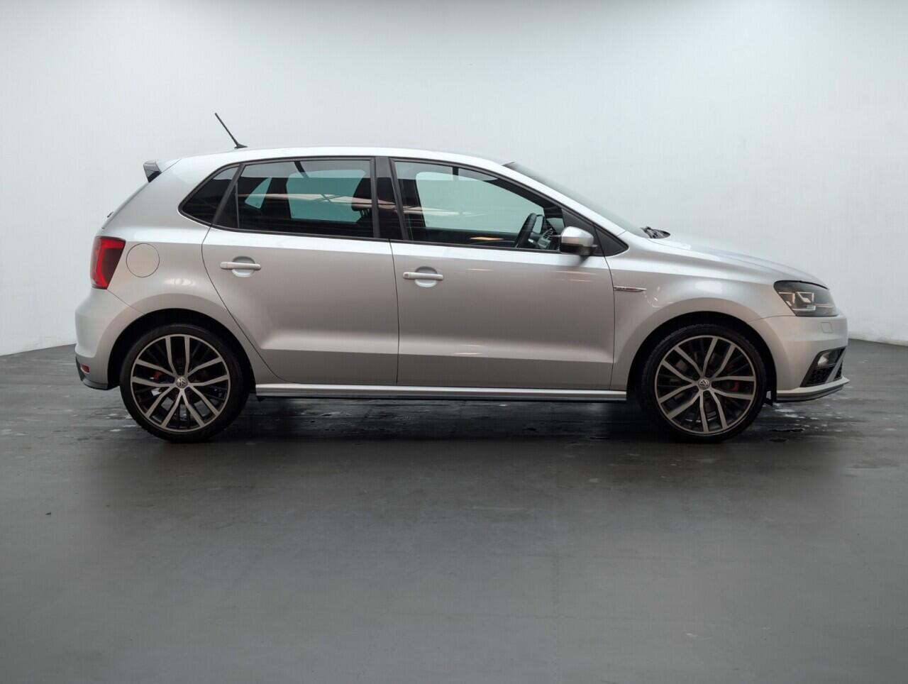 Used Volkswagen Polo 2016 for sale - 76425024: Photo 9