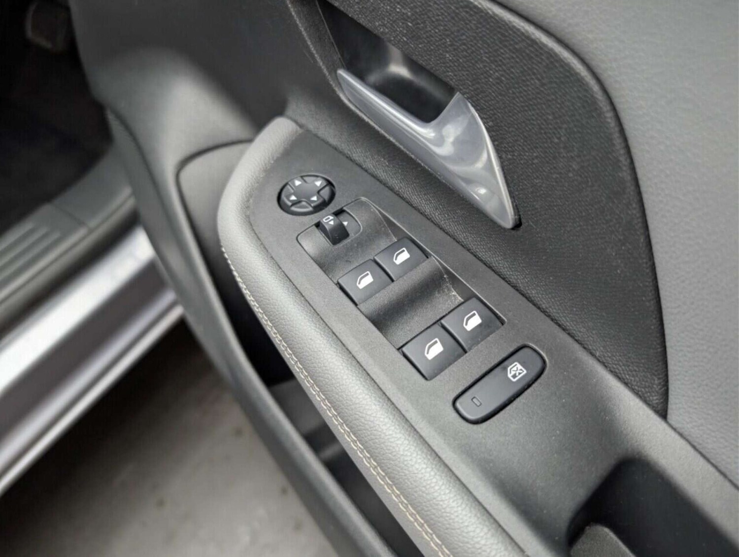 Used Vauxhall Mokka Electric 2021 for sale - 77714629: Photo 21