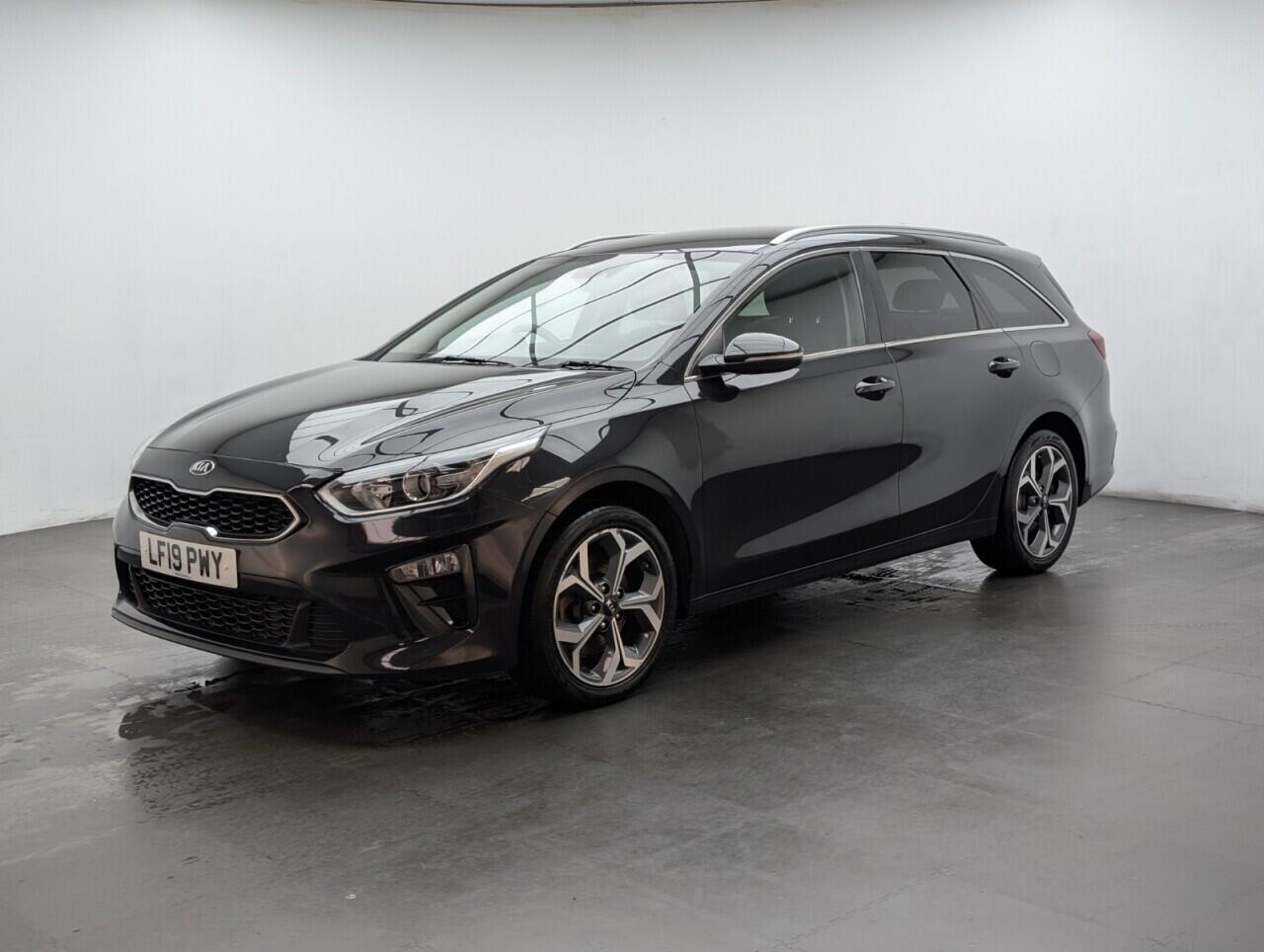 Used Kia Ceed 2019 for sale - 76537862: Photo 4