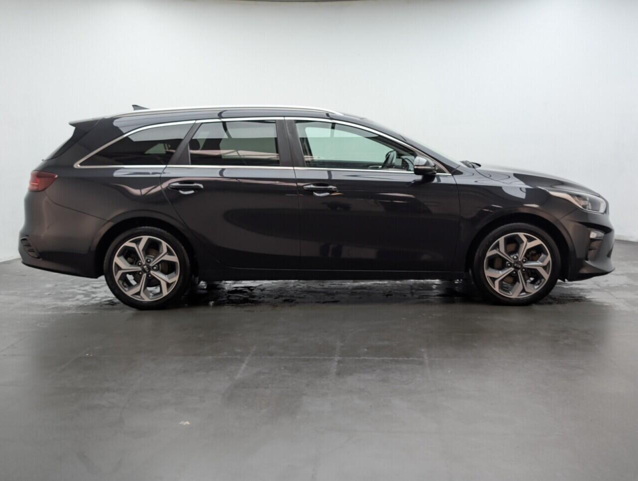 Used Kia Ceed 2019 for sale - 76537862: Photo 9