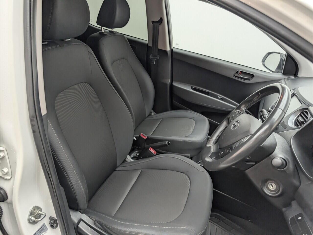 Used Hyundai i10 2019 for sale - 77143146: Photo 12