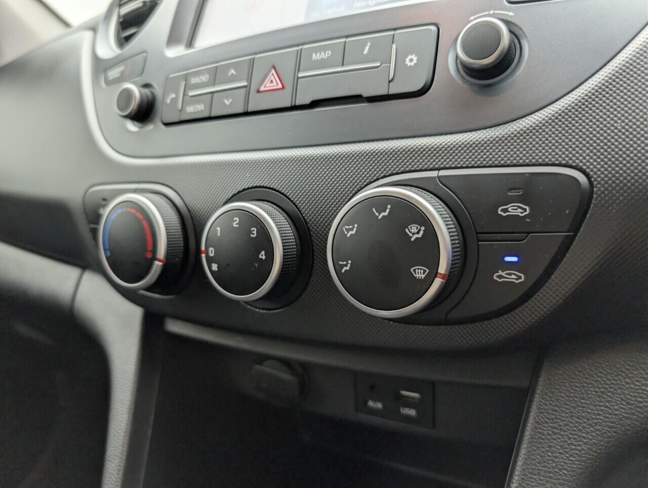 Used Hyundai i10 2019 for sale - 77143146: Photo 15