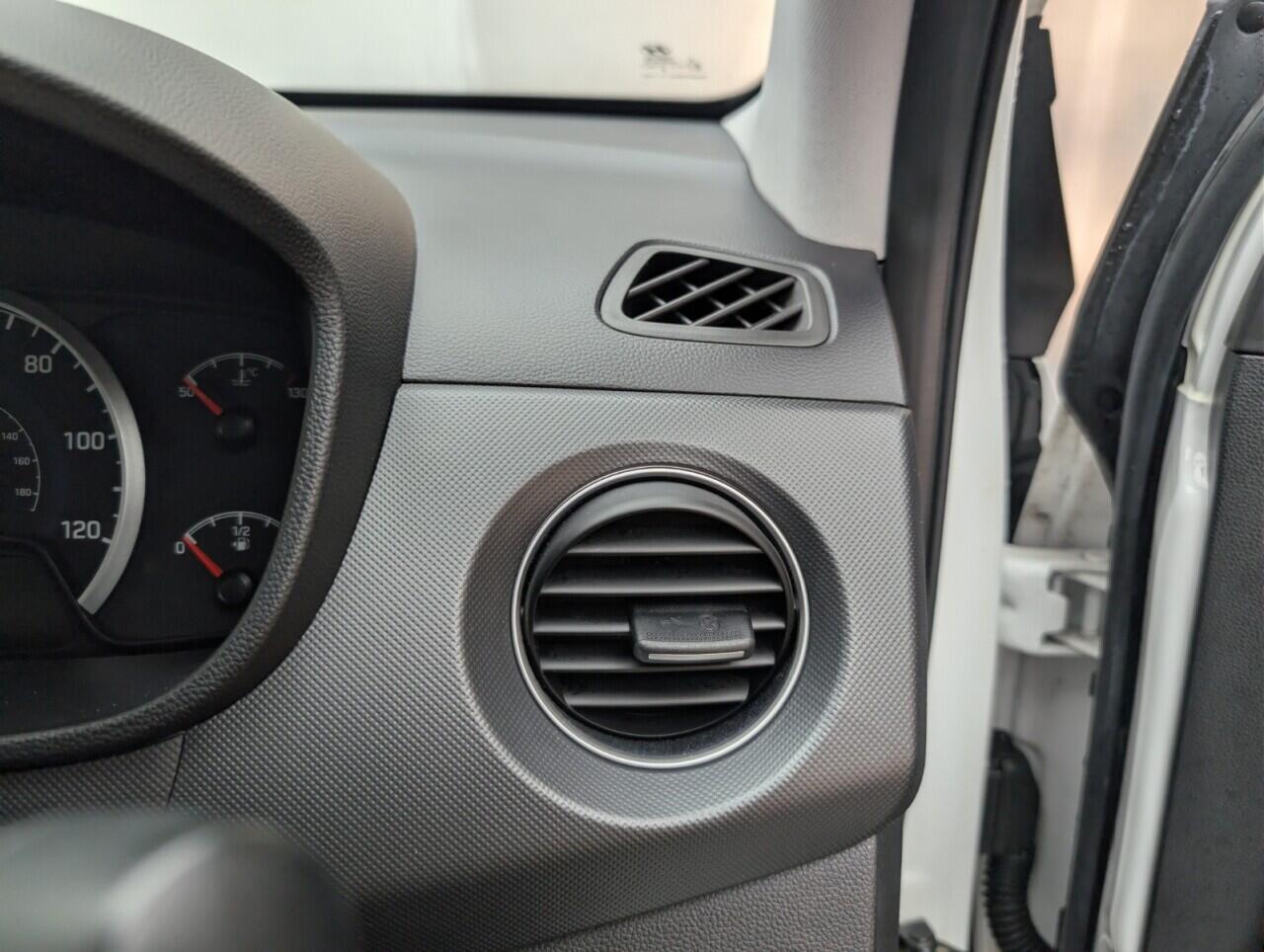 Used Hyundai i10 2019 for sale - 77143146: Photo 20