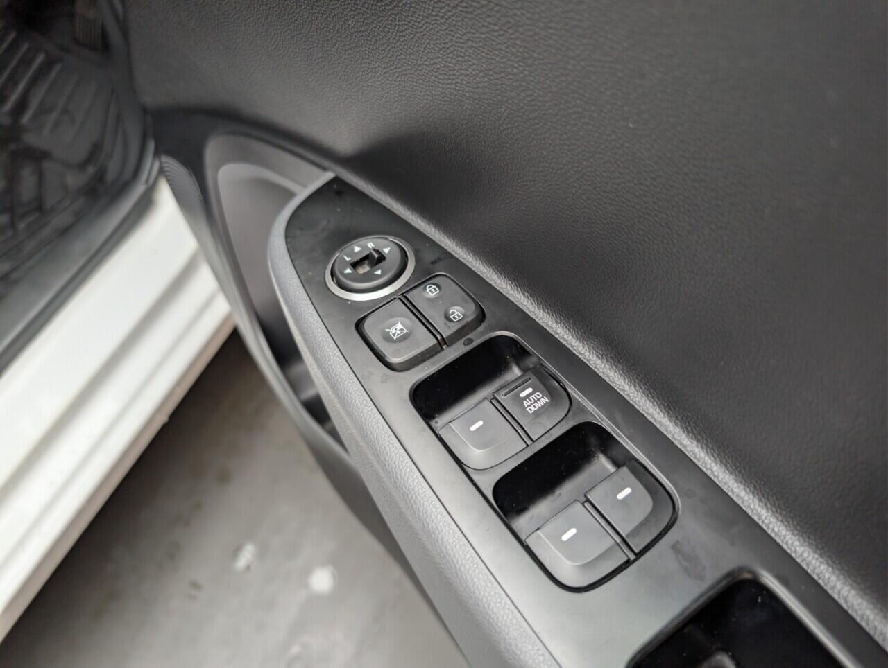 Used Hyundai i10 2019 for sale - 77143146: Photo 21