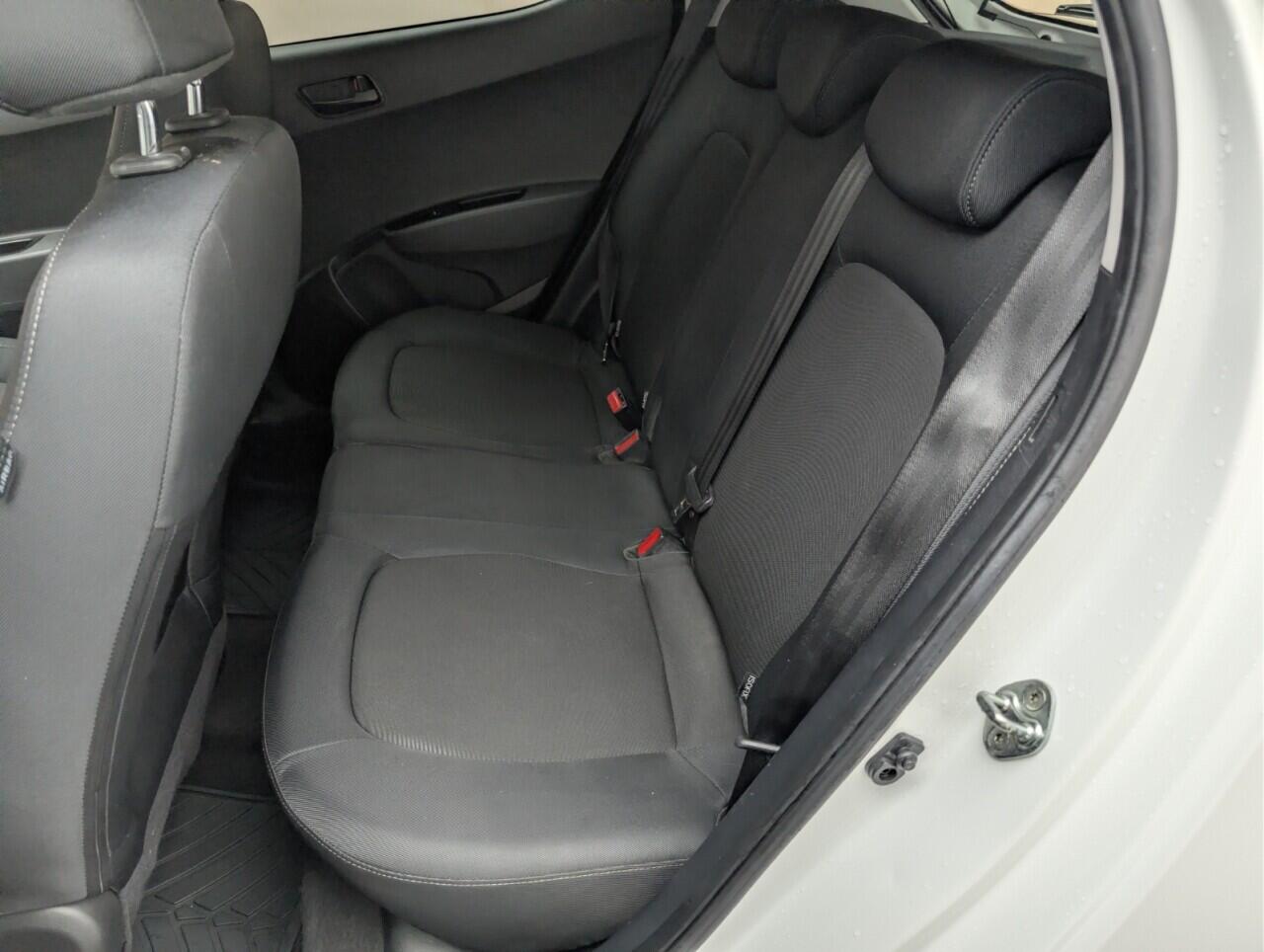 Used Hyundai i10 2019 for sale - 77143146: Photo 26