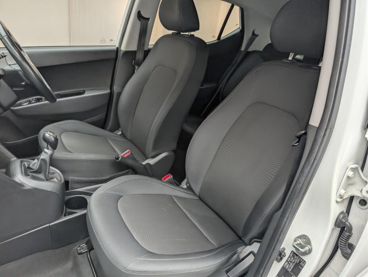 Used Hyundai i10 2019 for sale - 77143146: Photo 27