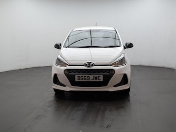 Used Hyundai i10 2019 for sale - 77143146: Photo