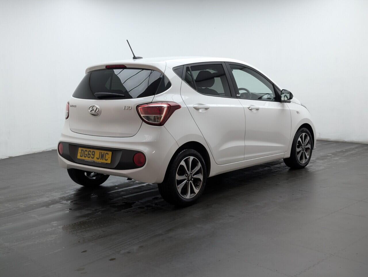 Used Hyundai i10 2019 for sale - 77143146: Photo 8