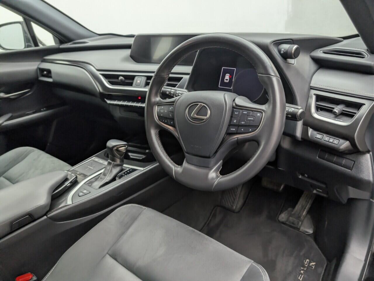 Used Lexus UX 2020 for sale - 76998986: Photo 11
