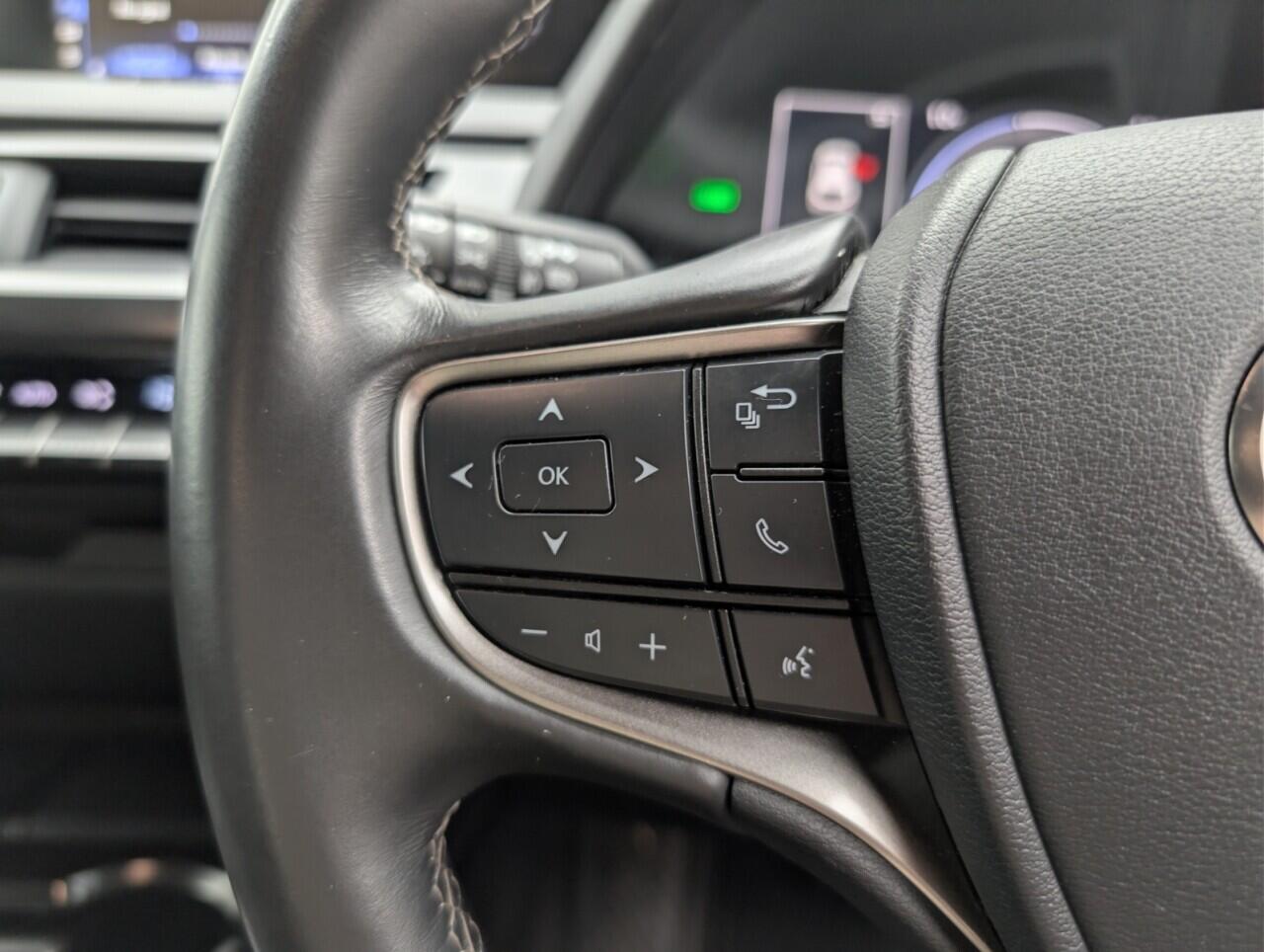 Used Lexus UX 2020 for sale - 76998986: Photo 17