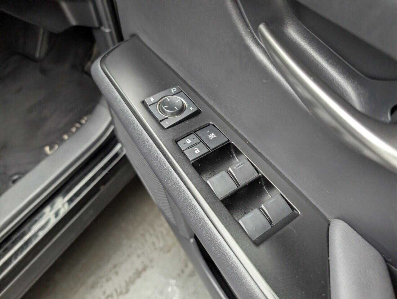 Used Lexus UX 2020 for sale - 76998986: Photo 20